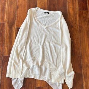 Dex Ivory V-Neck Sweater with Chiffon Hem